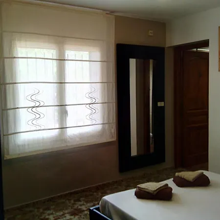 Genas Villa